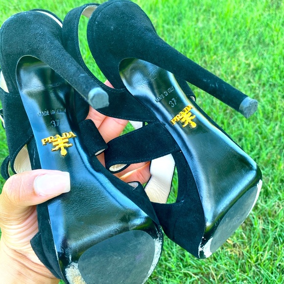 High Heel Sandals - Picture 4 of 5